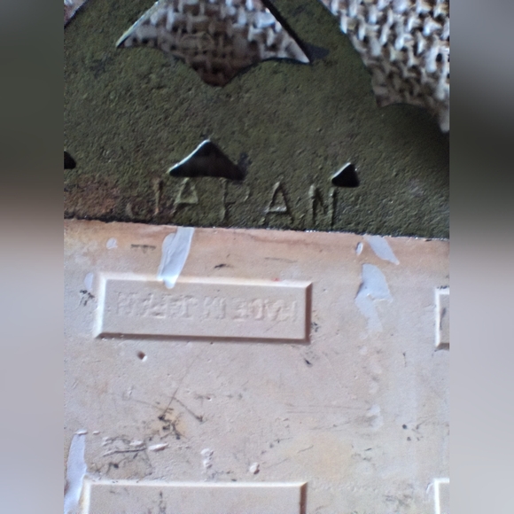 Vintage Cranberries Cast Iron Framed Tile Trivet - Picture 5 of 8